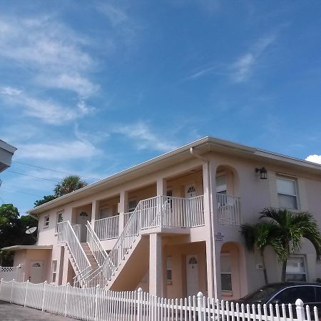 Beach Vacation Get-Away Apartment Сейнт Пийт Бийч Екстериор снимка