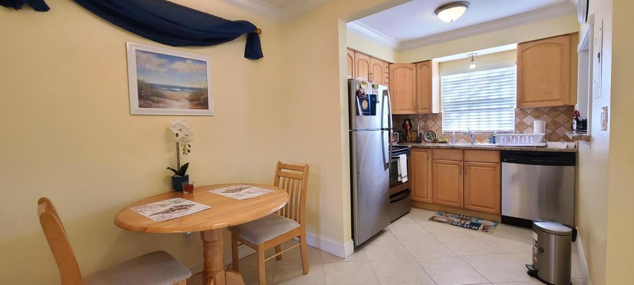 Beach Vacation Get-Away Apartment Сейнт Пийт Бийч Екстериор снимка