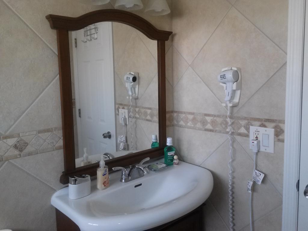 Beach Vacation Get-Away Apartment Сейнт Пийт Бийч Стая снимка